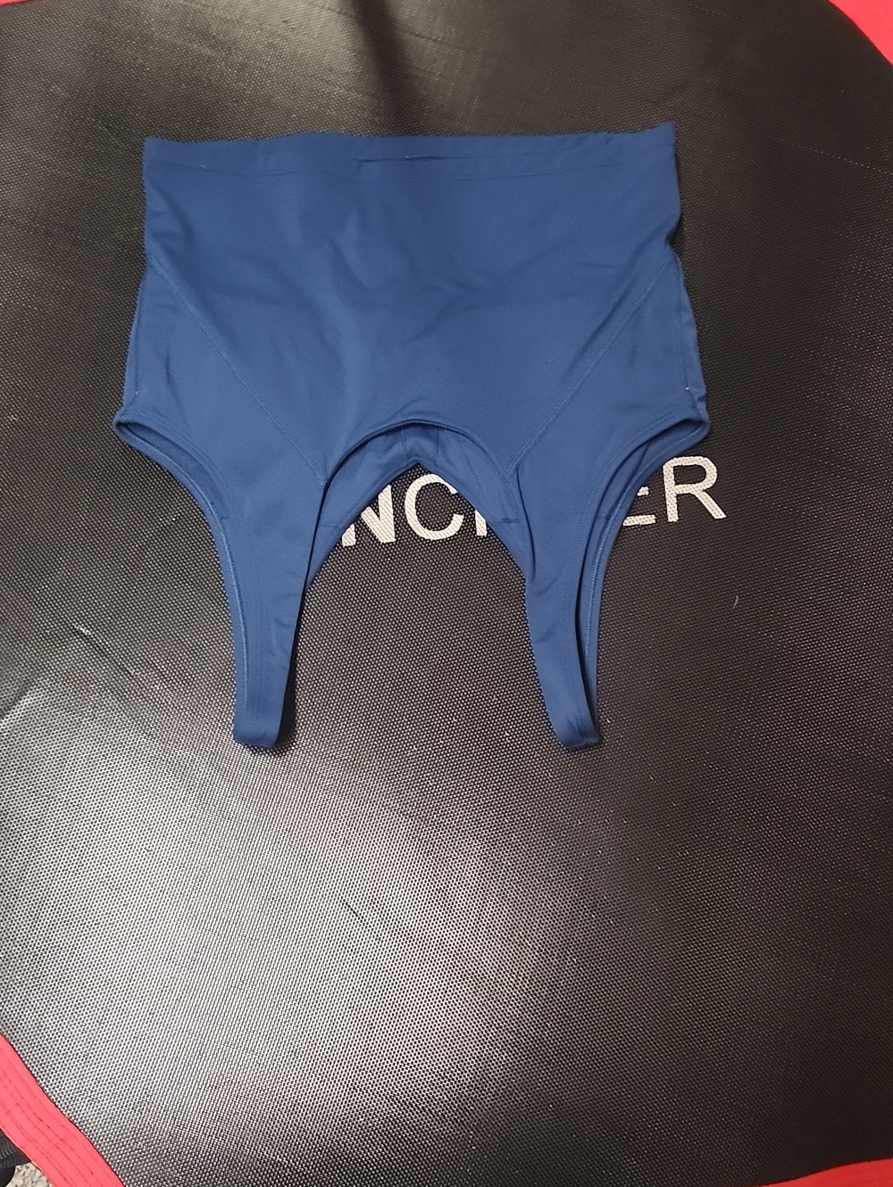 Crop Top With Built In Bra Size M. #6 - Picture 2 of 4
